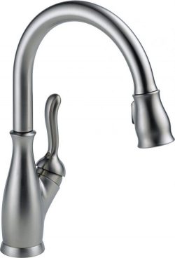 Delta Faucet 9178-AR-DST Leland Single Handle Pull-Down Kitchen Faucet with Magnetic Docking, Arctic Stainless