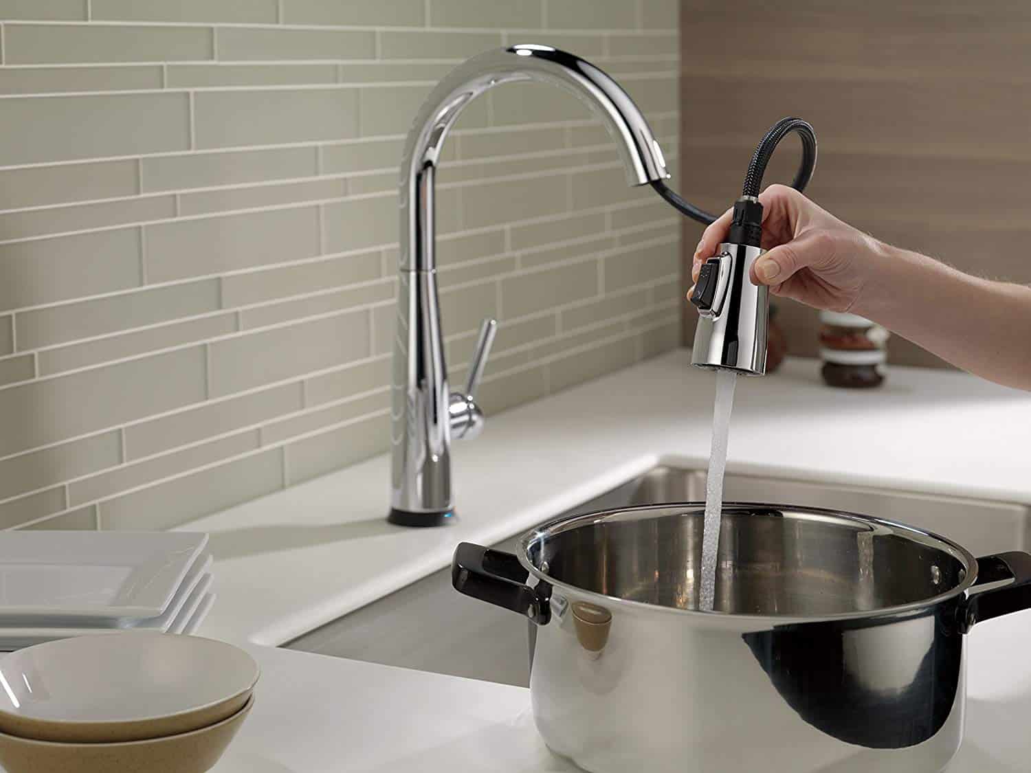 10 Best Kitchen Faucets Top of 2022 Bestazy Reviews