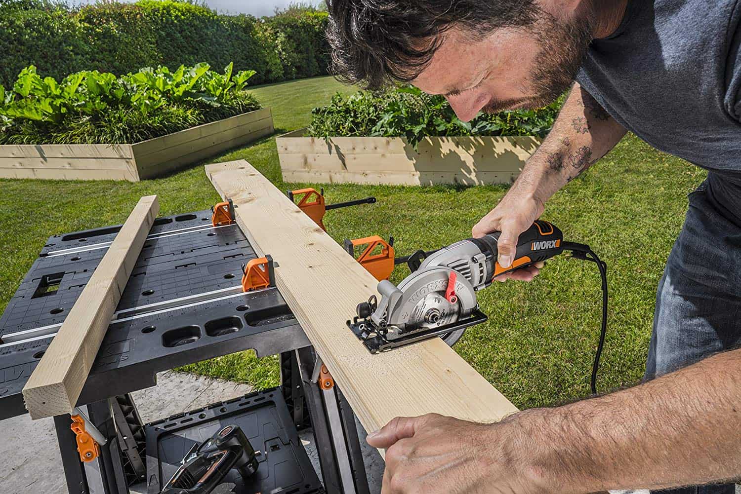 10 Sturdy Sawhorse Reviews – Find the Perfect Workbench in 2022