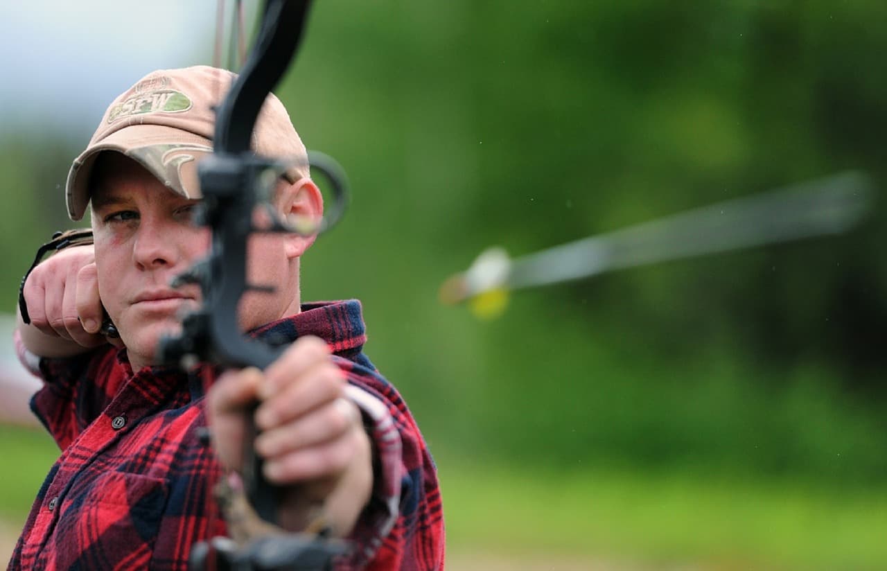 9 Best Hunting Arrow Reviews – Don’t Miss a Shot In 2022