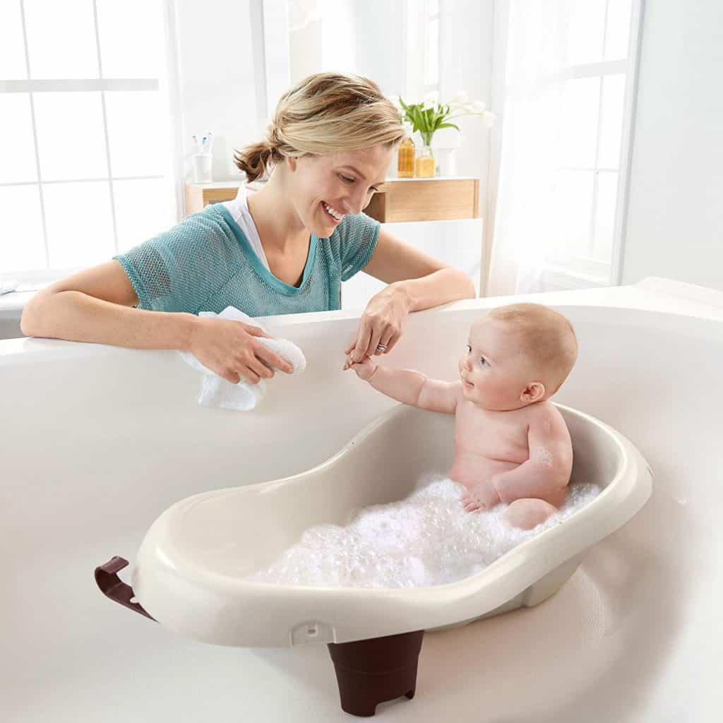 5 Safest Baby Bath Tubs Take Care of Your Little One in 2022