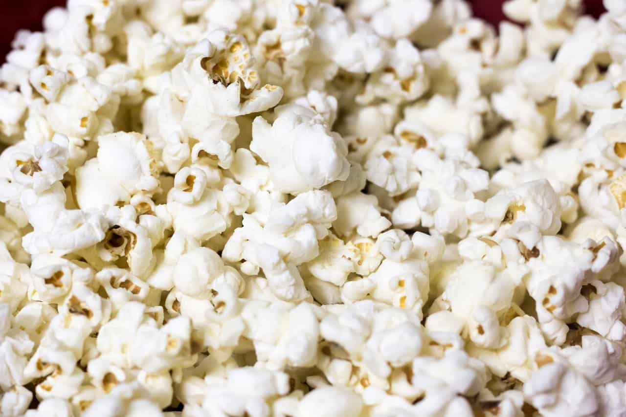 8 Popular Popcorn Kernel Reviews – Get The Perfect Pop in 2023